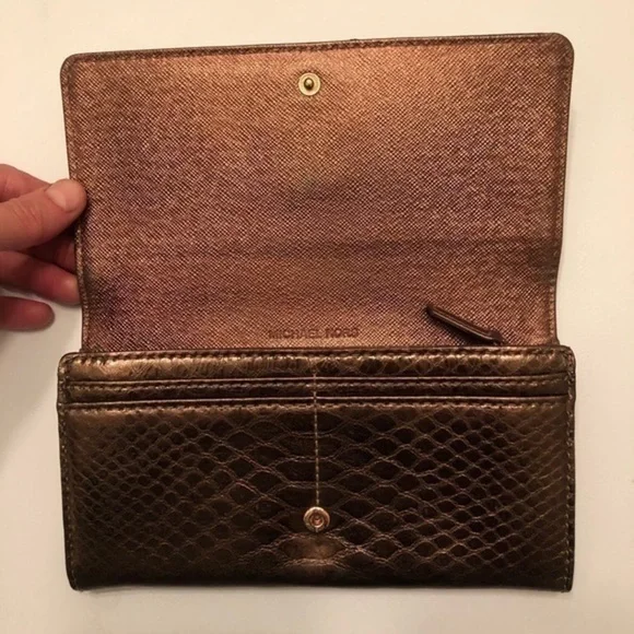 Michael kors brown metallic leather wallet - Picture 5 of 16